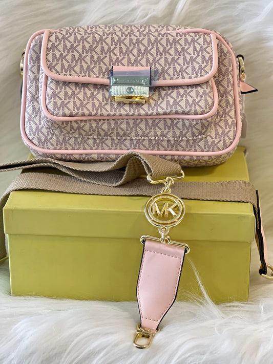 MIICHAEL KORS BEIGE PINK HAND BAG ( WITH BOX )