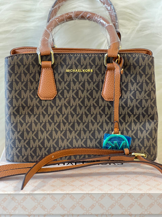 MIICHAEL KORS BEIGE BROWN HANDBAG ( WITH BOX )