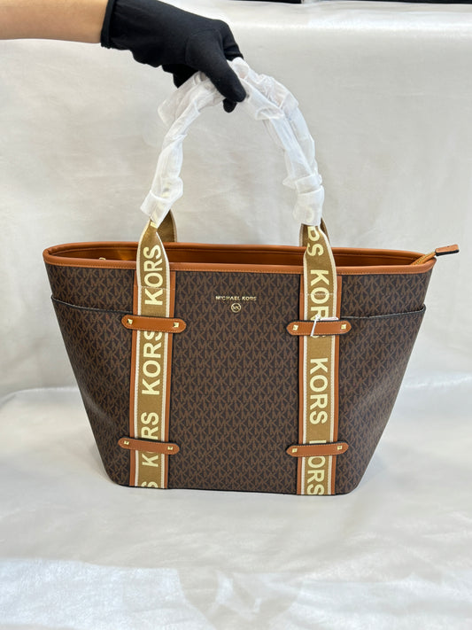 MICHAEL KORS MAEVE BROWN TOTE BAG ( WITHOUT BOX )