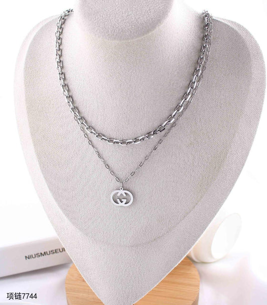 JTBS Gucci Sterling Silver Interlocking Double G Pendant Necklace