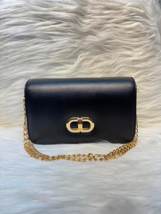 B Classic Chain Sling Bag – Black | TBS-043